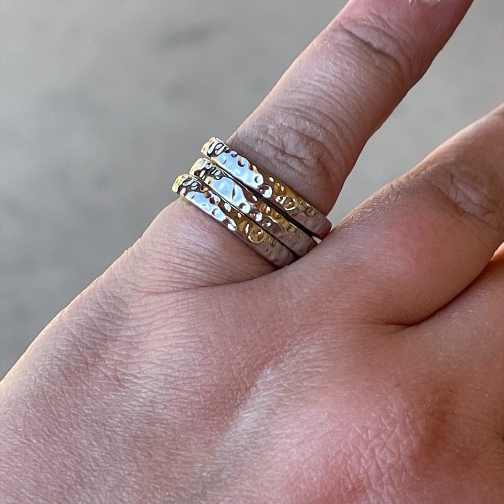 SET OF 3 HAMMERED SILVER TONE STACKABLE RINGS NO NICKEL! - Picture 7 of 9